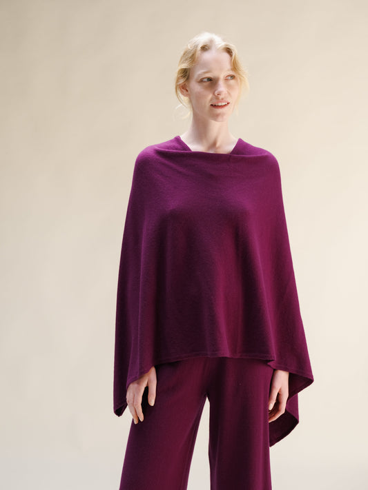Poncho asymétrique en mélange de cachemire, fabrication italienne