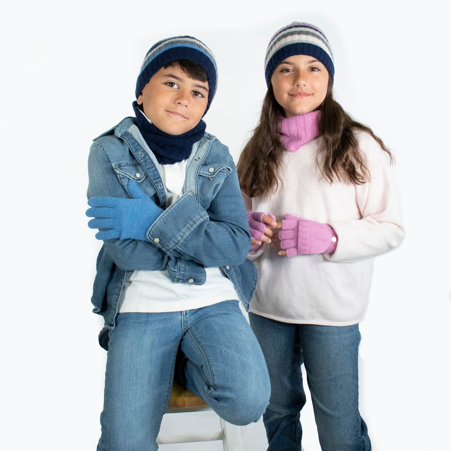 Portolano Kids Cashmere Gloves with Ribbed Cuffs