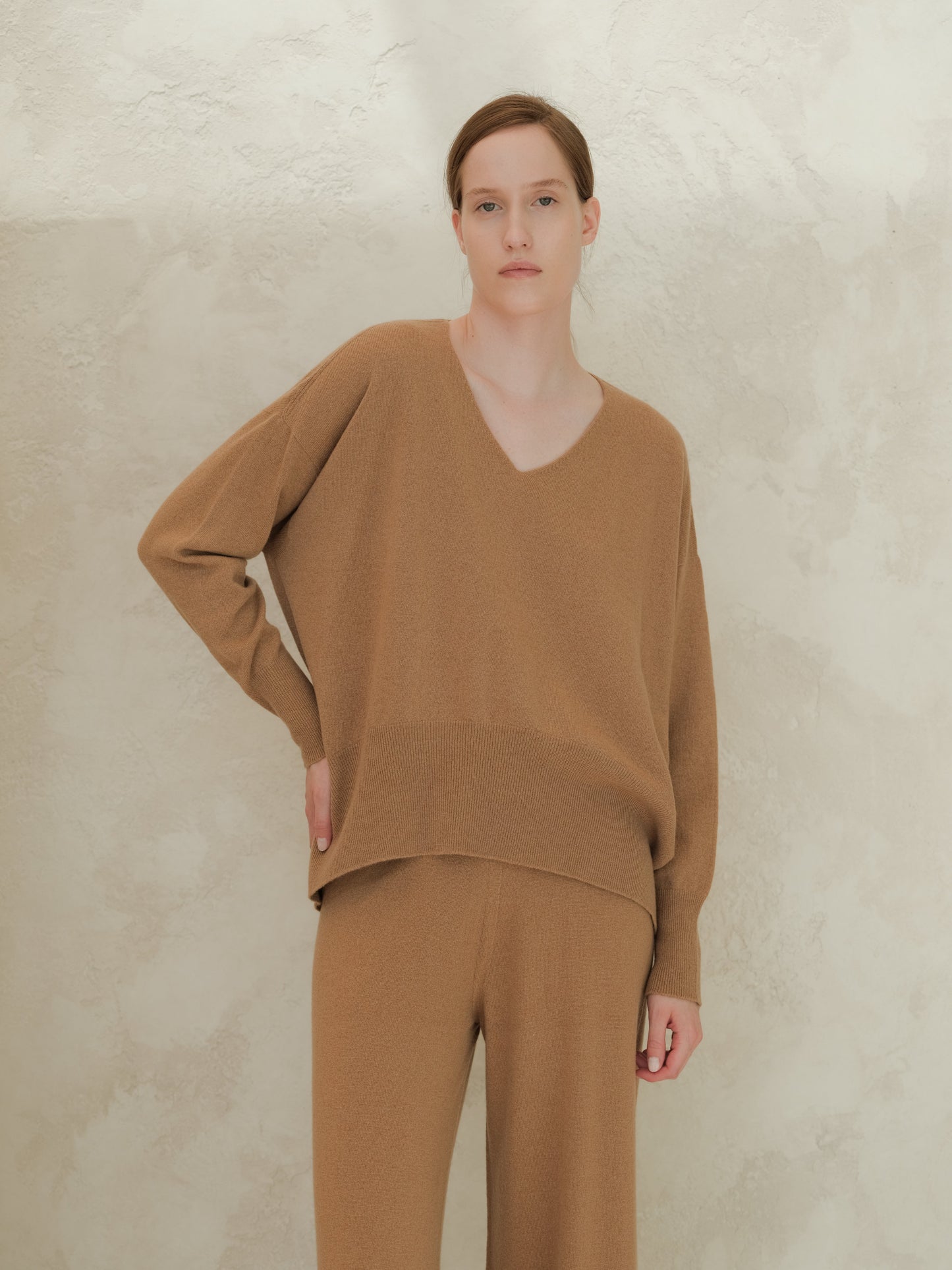 Pull long col en V en mélange de cachemire
