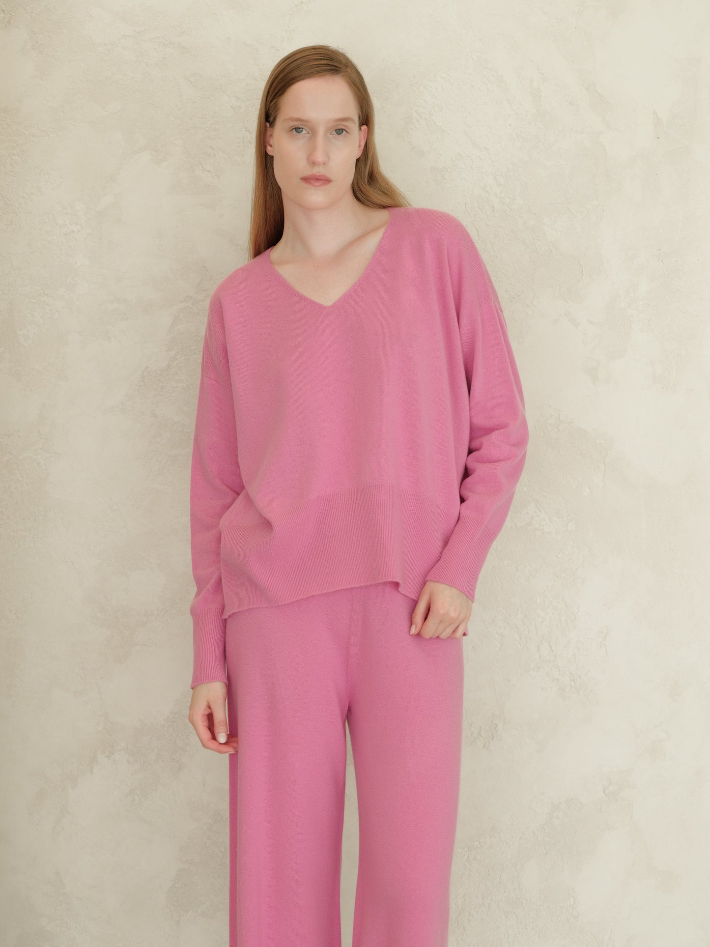 Pull long col en V en mélange de cachemire