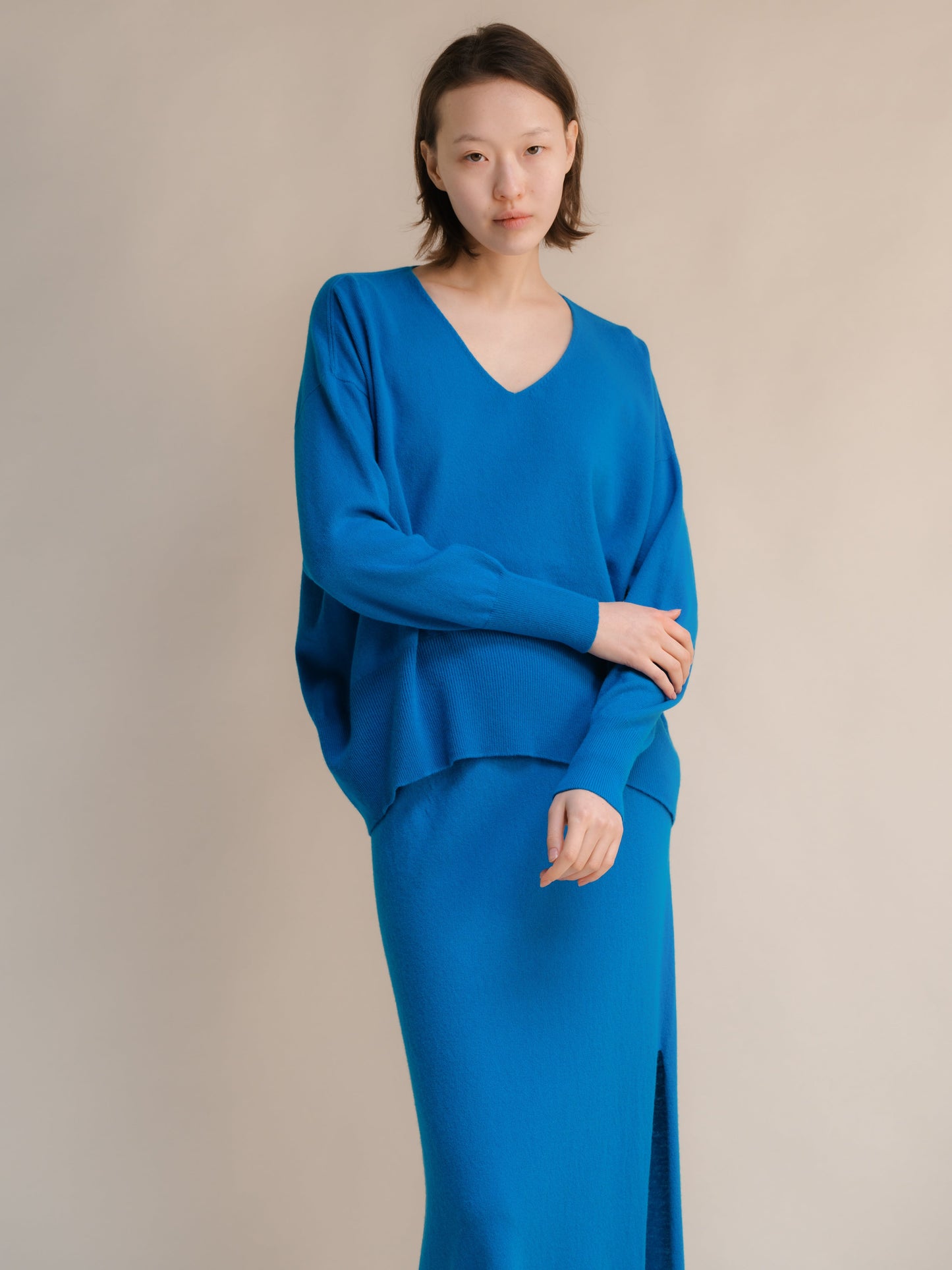 Pull long col en V en mélange de cachemire