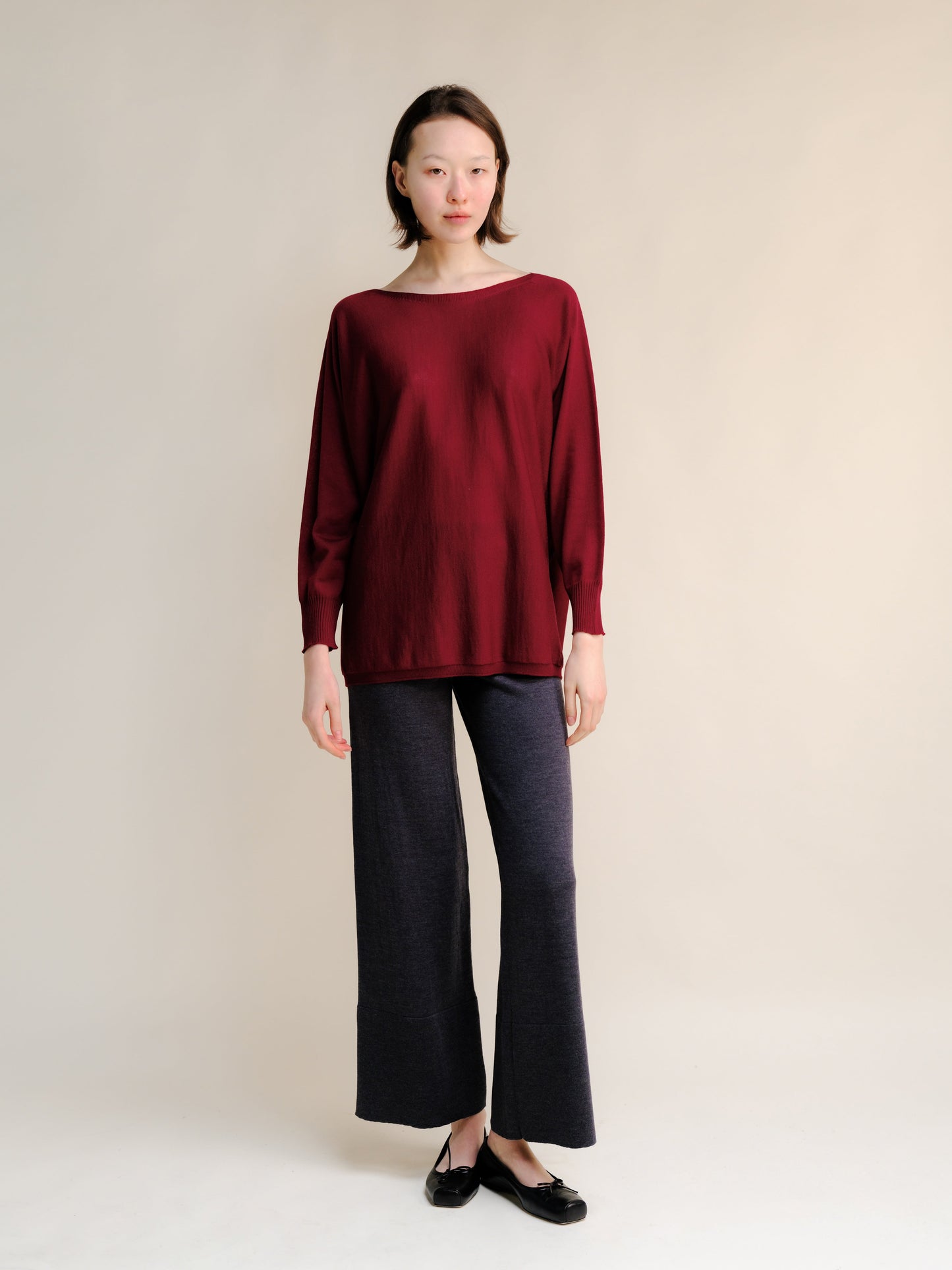 Extrafeine Merinohose mit weitem Bein, italienische Strickwaren