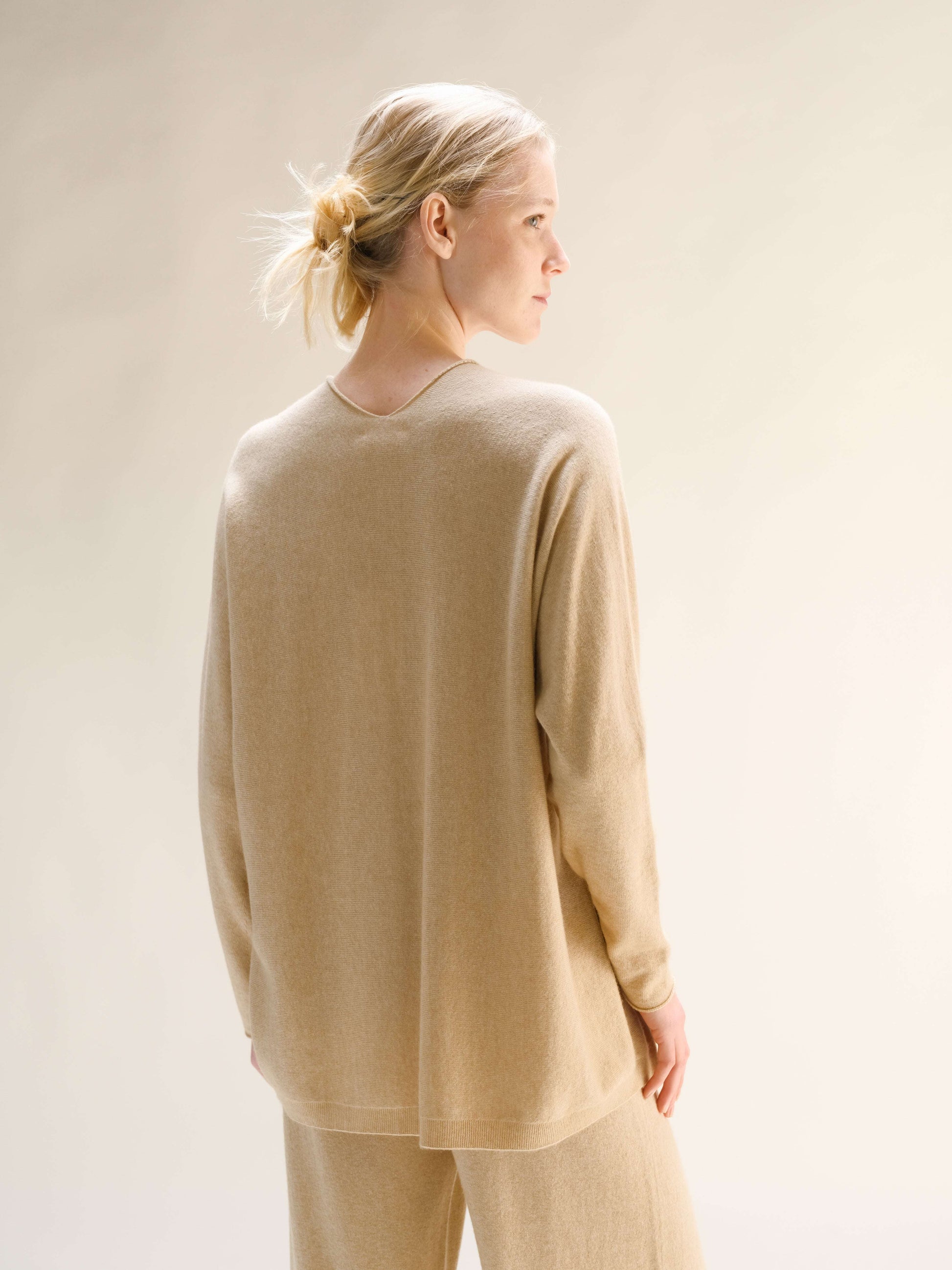 Cashmere Mix Maxi V Neck 3D-Knit Sweater