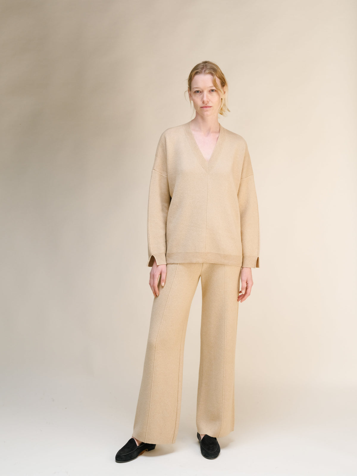 Cashmere Mix Solid Trousers