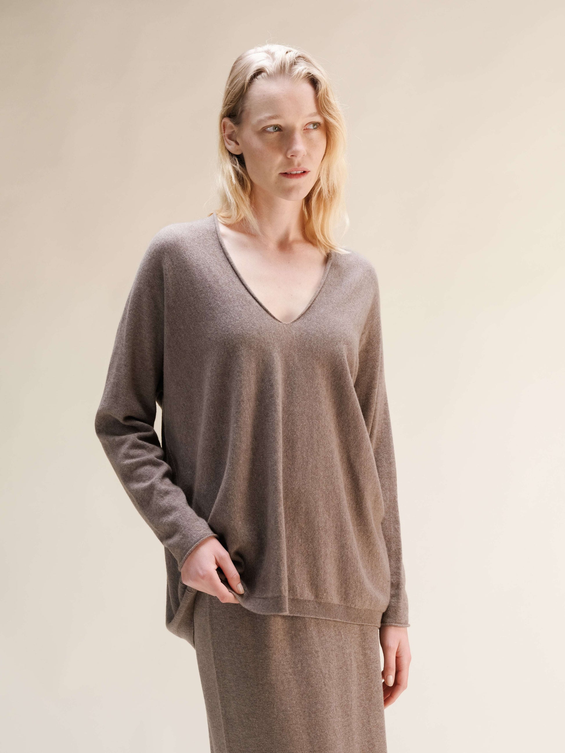 Cashmere Mix Maxi V Neck 3D-Knit Sweate