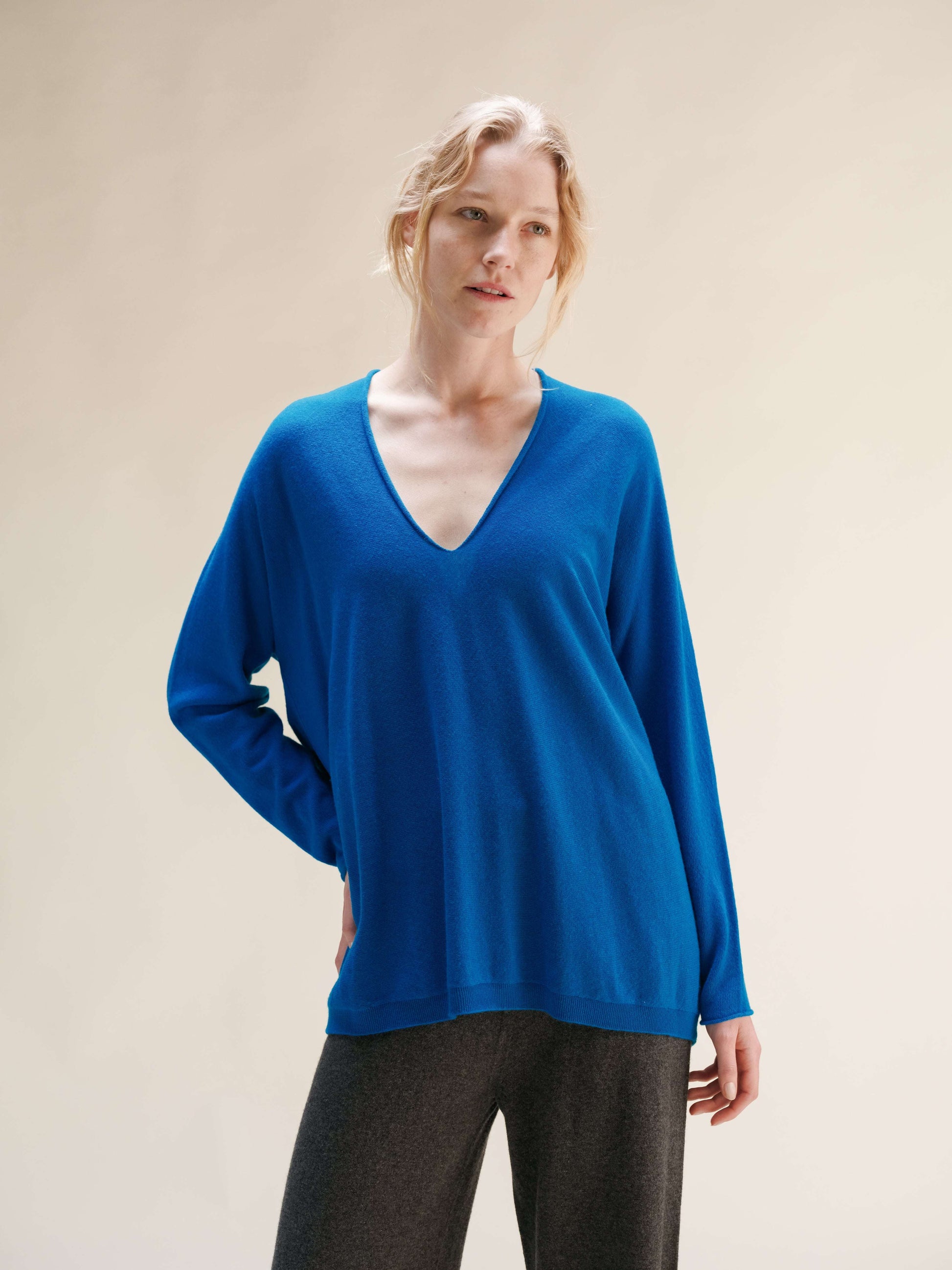 Cashmere Mix Maxi V Neck 3D-Knit Sweate