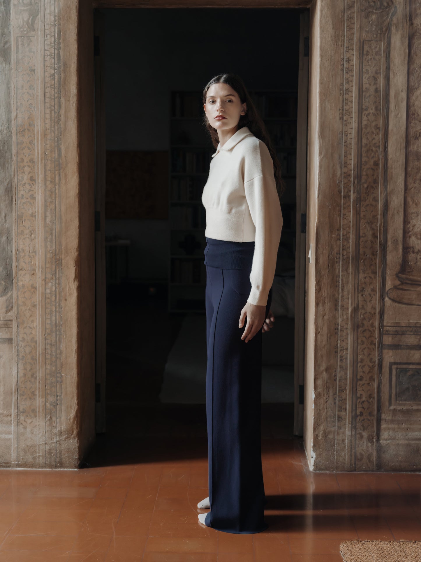 Polo court en laine d'agneau extra-fine